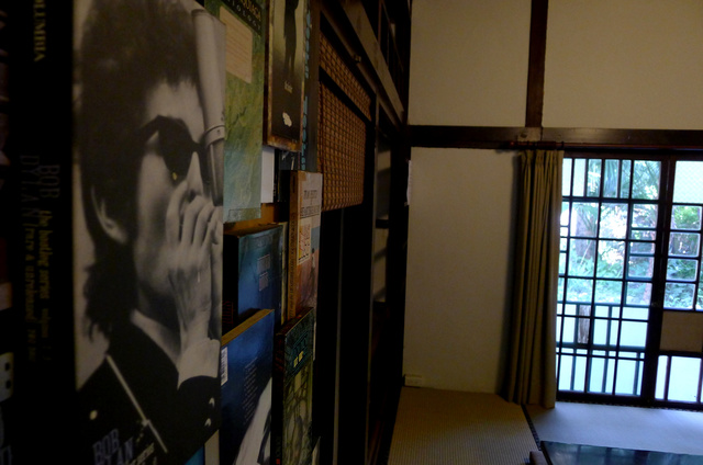 日光、時光在老房子身上寫詩‧去青田七六遇見巴布狄倫(Bob Dylan)