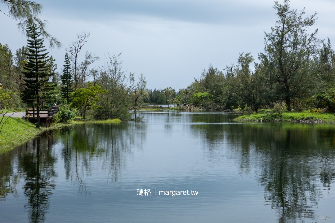 台東市濱海公園。幽靜美麗的琵琶湖｜前進綠島。從台東出發