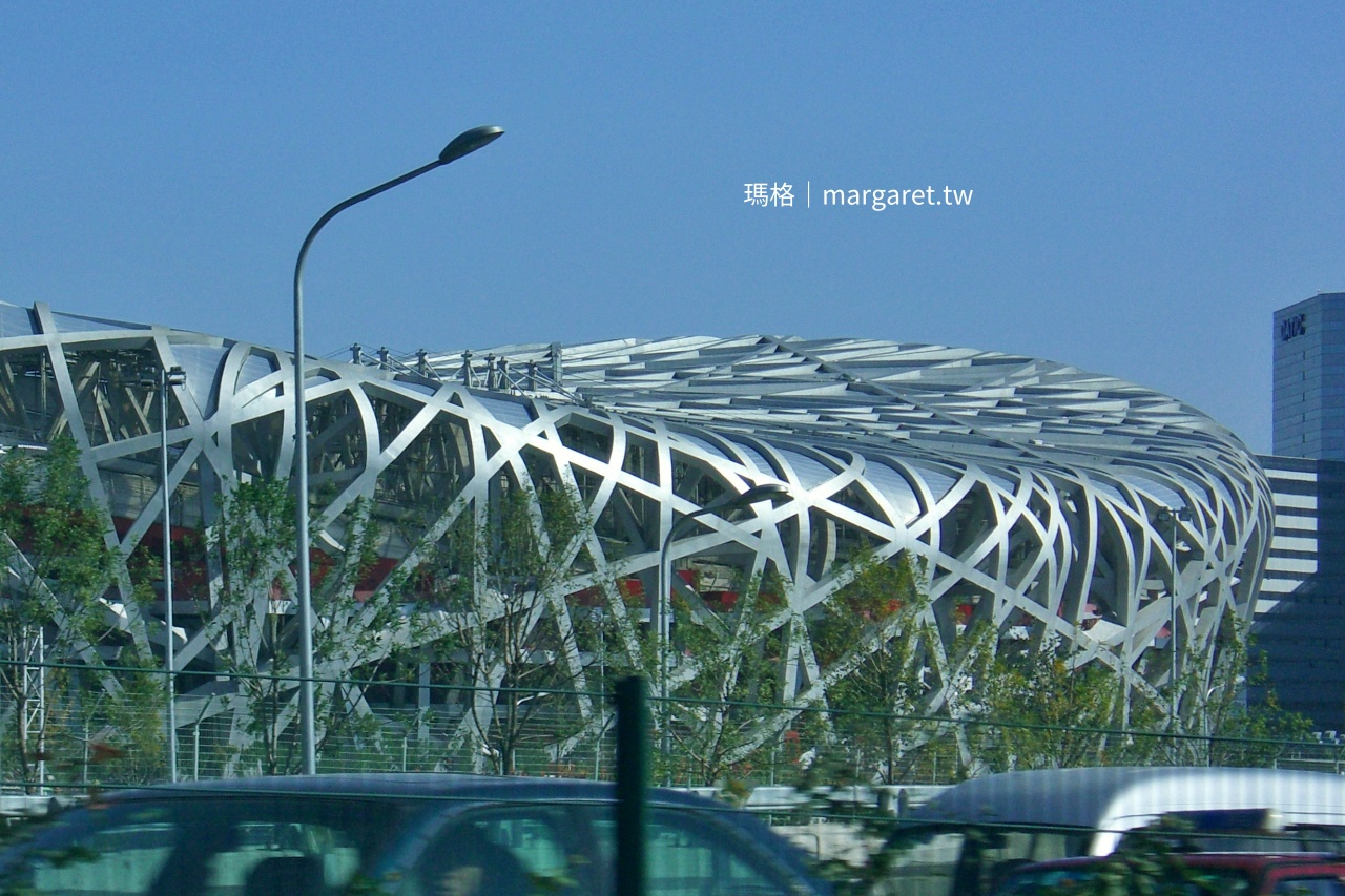 2008北京奧運主場館鳥巢，車窗外景觀一瞥。