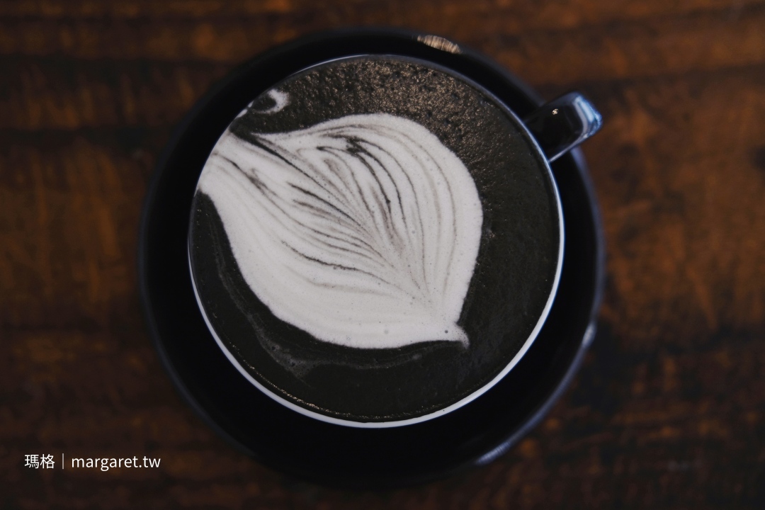 TAKIMI Coffee STAND。神秘的黑拿鐵｜四萬溫泉咖啡館