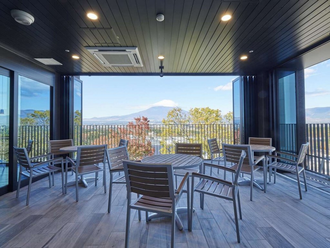 木之花之湯。可以看見富士山的日歸溫泉設施｜御殿場Premium Outlets。和食餐廳 / 咖啡館