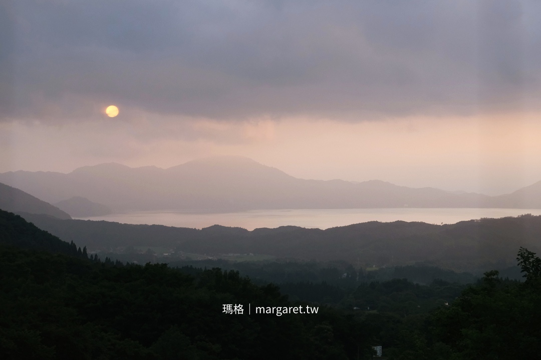 秋田水澤溫泉一泊二食。Cerulean Resort Aoni 蔚藍度假村｜可遠眺田澤湖的展望室