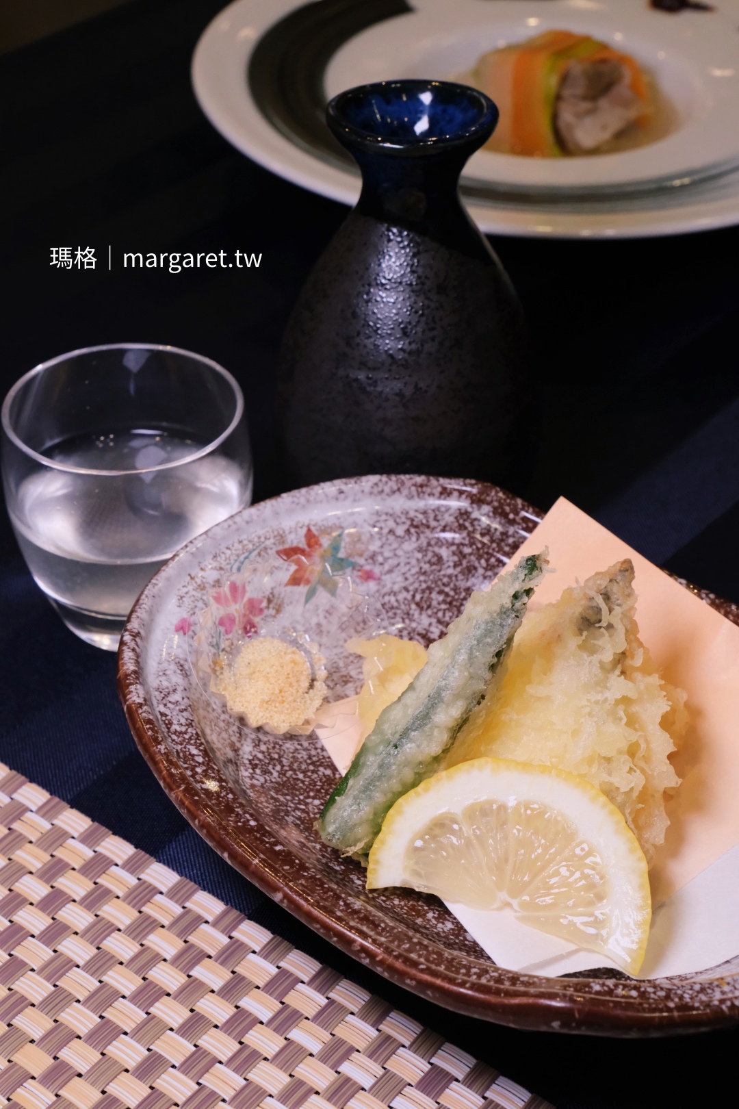 秋田水澤溫泉一泊二食。Cerulean Resort Aoni 蔚藍度假村｜可遠眺田澤湖的展望室