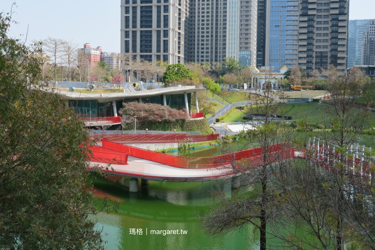 潮洋環保公園。台中風鈴木景點｜每年2-4月河岸的洋紅浪漫