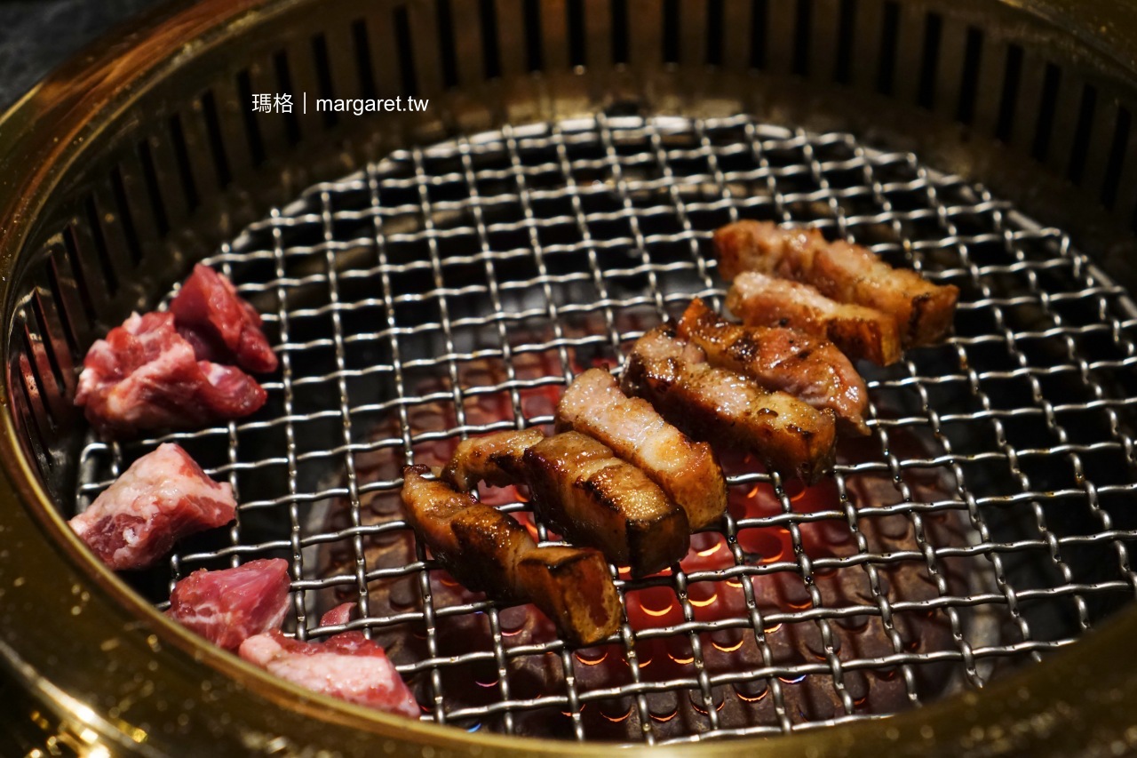 屋賀爺燒肉。台東總店｜每次都要點一碗小太陽雞油飯