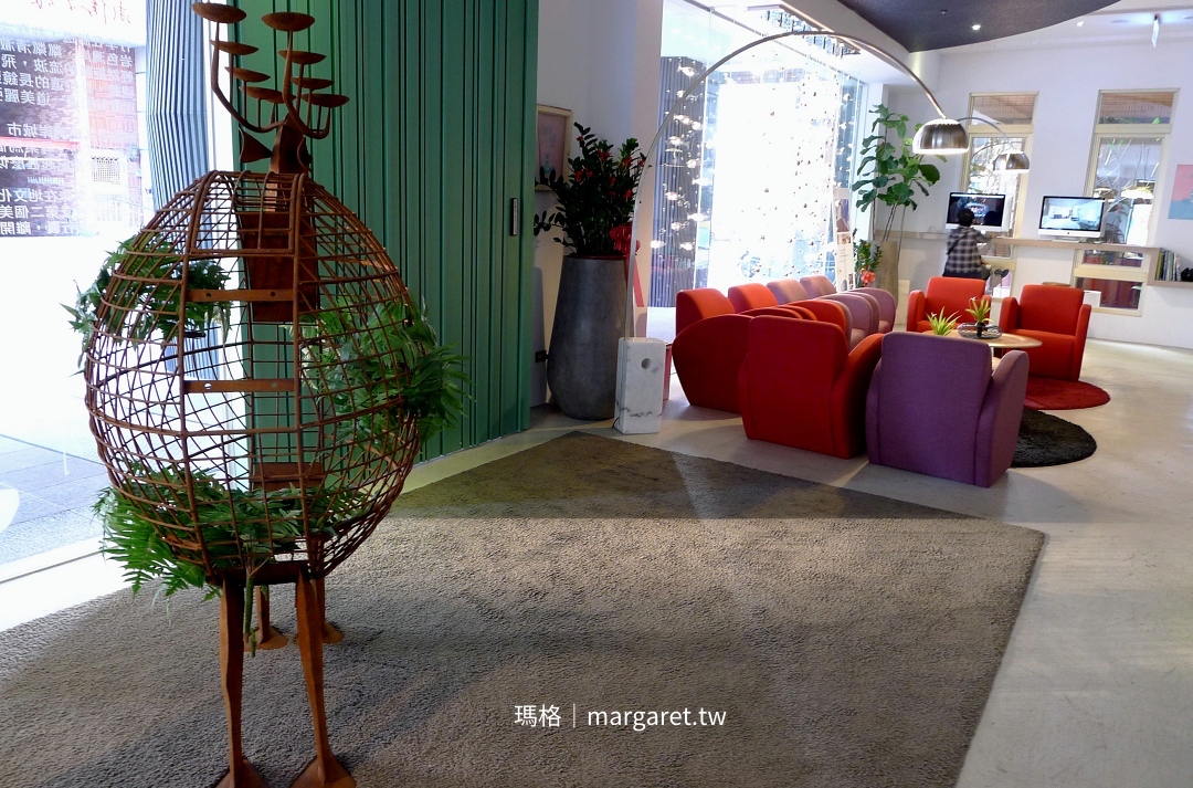 Hotel Day+ 淡水吹風飯店大廳設計。