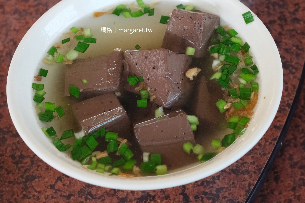 來益香豬血湯 彰化田尾古早味豬血湯清甜湯頭韭菜薑絲提味