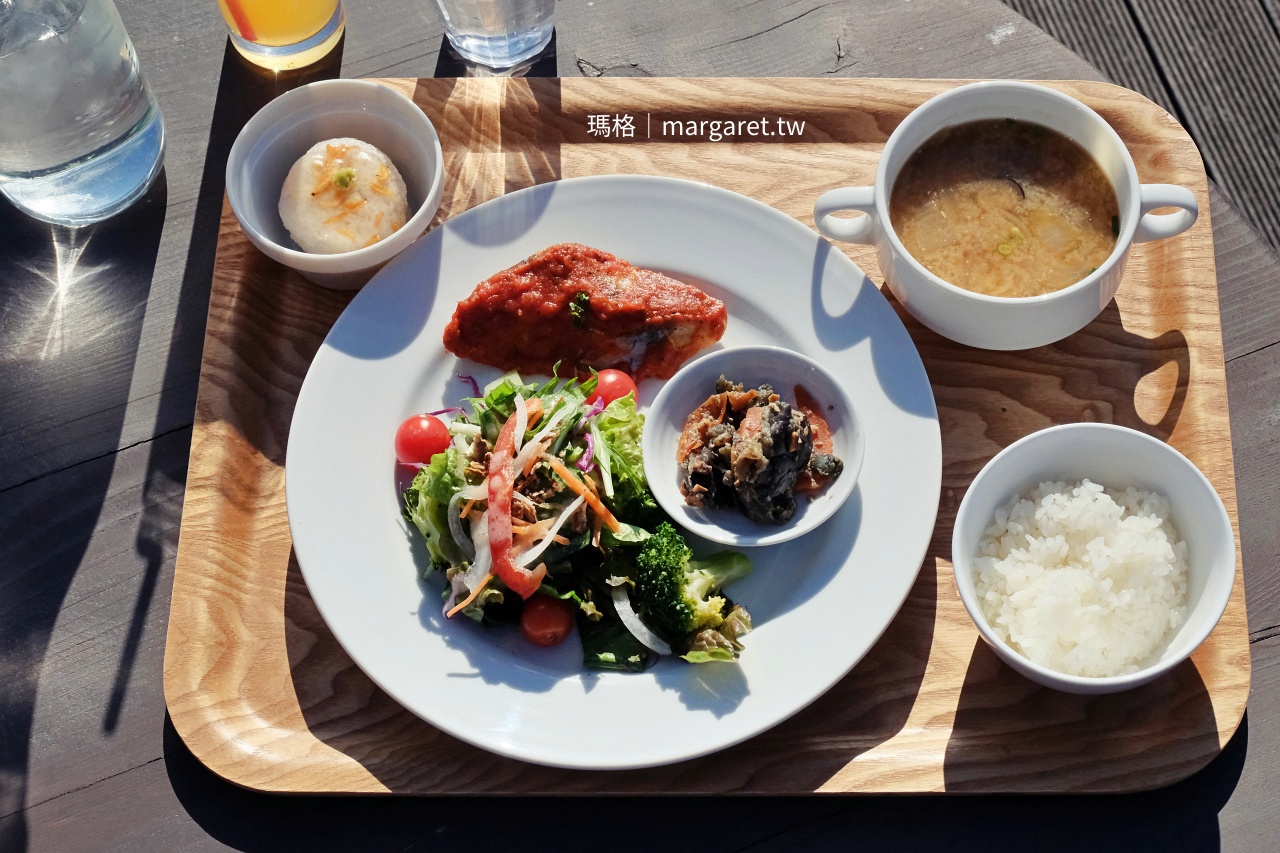 鳥取湯梨濱町Café ippo湖景餐廳，提供谷田食堂監修健康套餐。