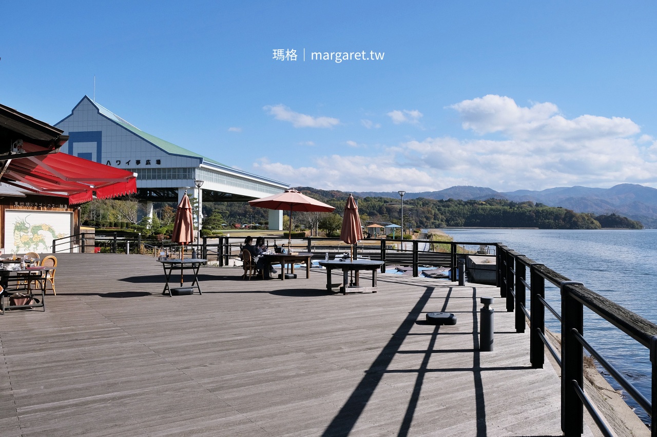 鳥取湯梨濱町Café ippo餐廳設有大片露台可欣賞東鄉湖湖景。