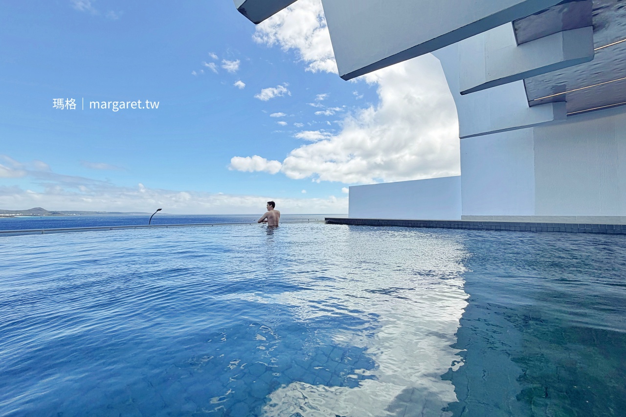 後壁湖海景無邊際泳池，海天一線視角，墾丁打卡熱點。