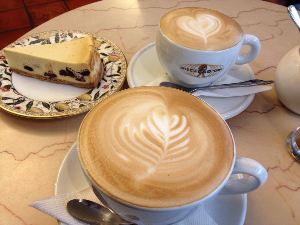 瑪格莉特咖啡館熱拿鐵，品質穩定的台北義式咖啡。