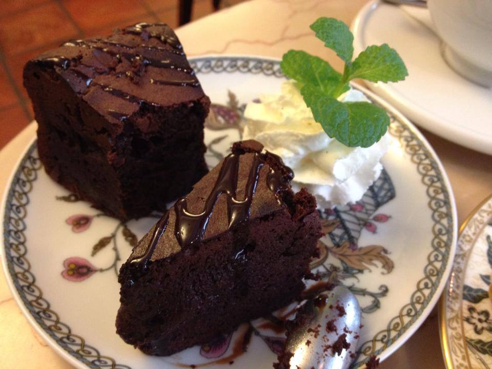 瑪格莉特咖啡館 Home Made 巧克力蛋糕與手工餅乾。