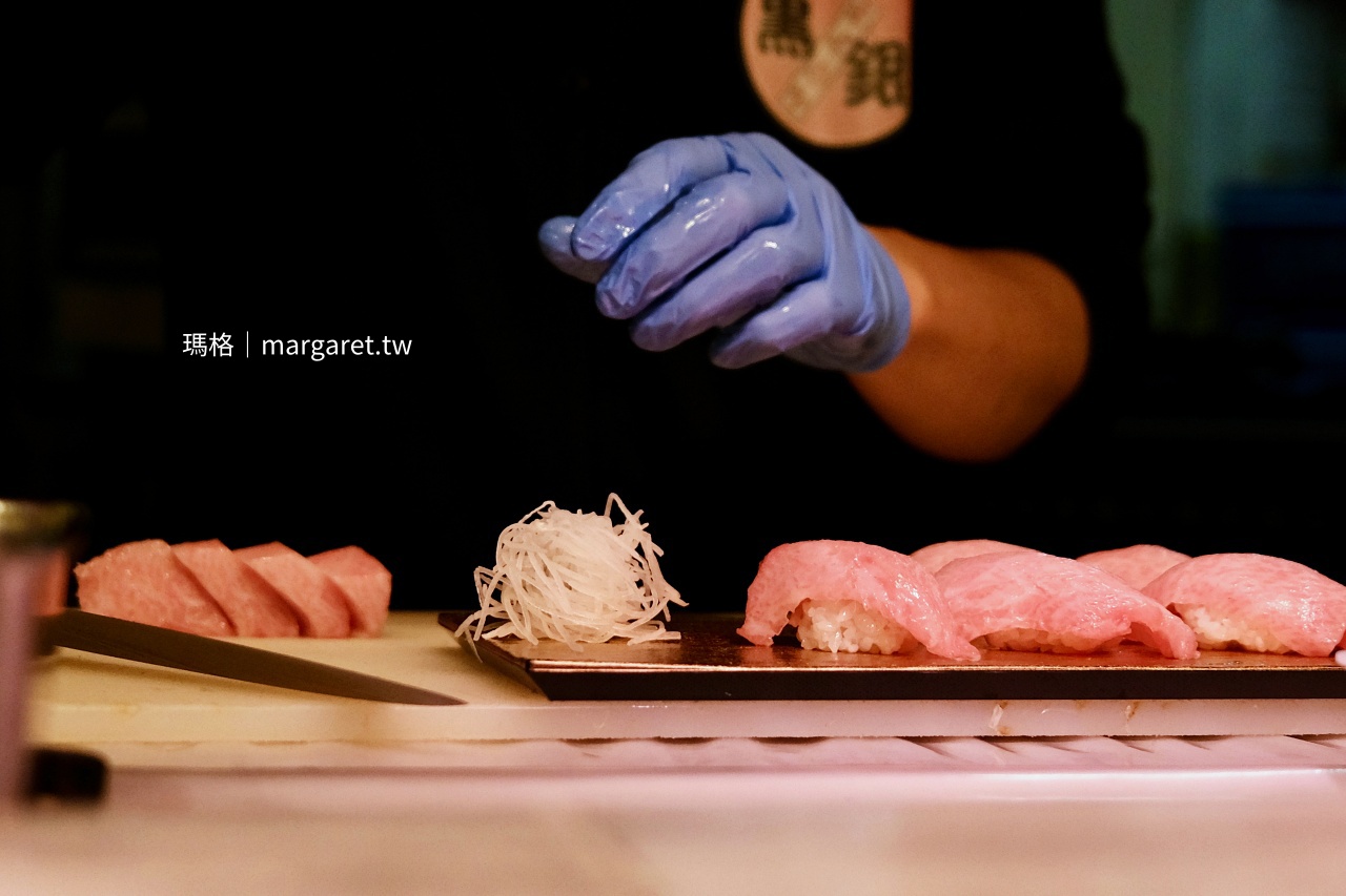 大阪黑門市場排隊名店。黒銀鮪魚屋（まぐろや黒銀）｜特價吃到頂級部位金三角真是太幸運了