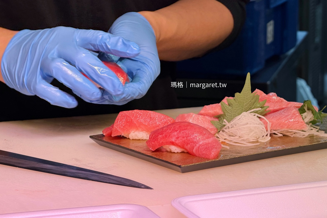 大阪黑門市場排隊名店。黒銀鮪魚屋（まぐろや黒銀）｜特價吃到頂級部位金三角真是太幸運了