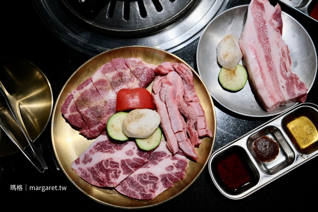 燒肉滋滋 ZiZi。台中韓式燒肉｜有桌邊服務代烤太棒了
