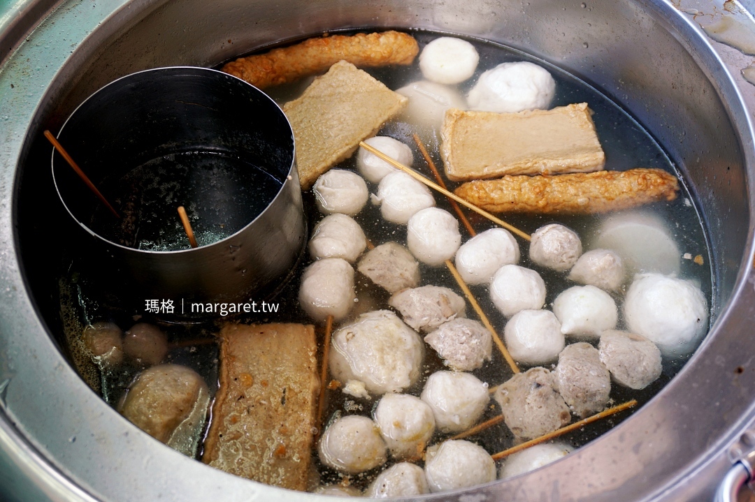 花蓮海岸路美女臭豆腐，湯頭清甜的關東煮。