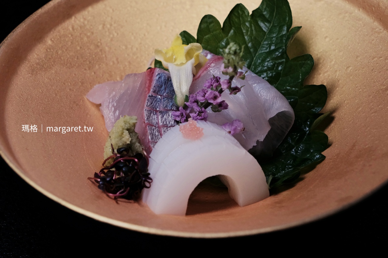 的山莊造里 鯛魚與間八 生魚片拼盤