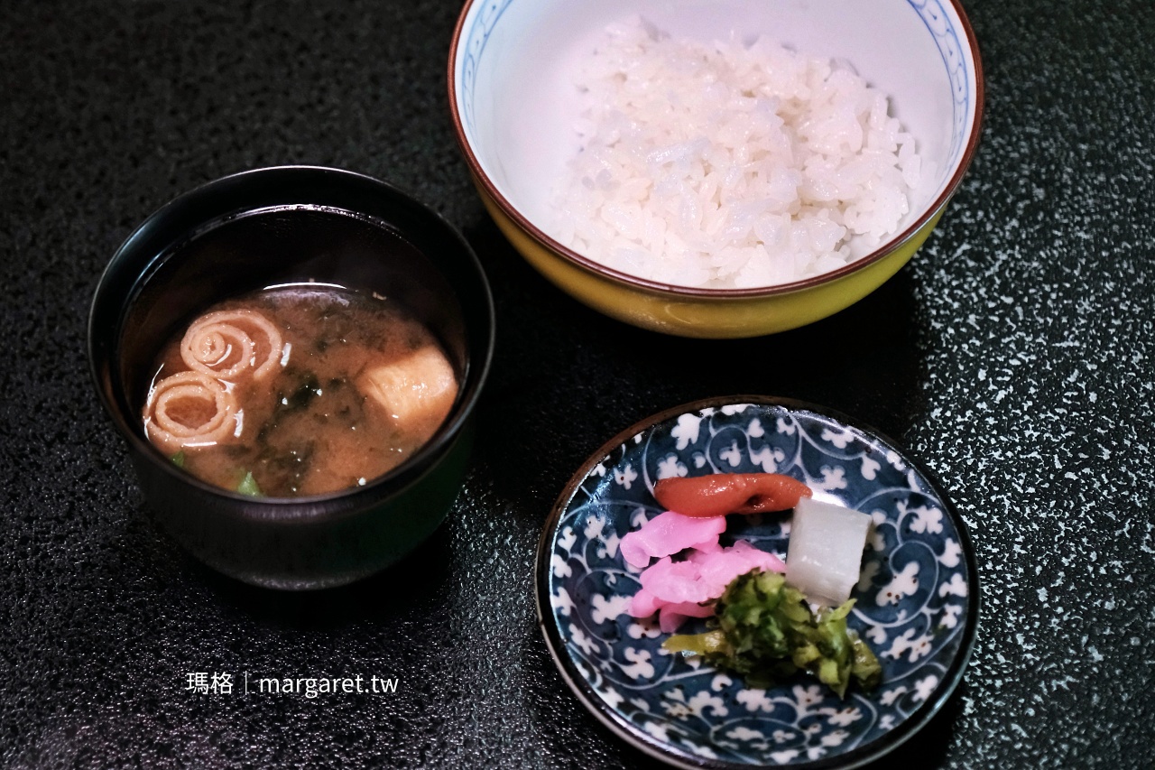 的山莊主食 日之光米飯與漬物 擺盤