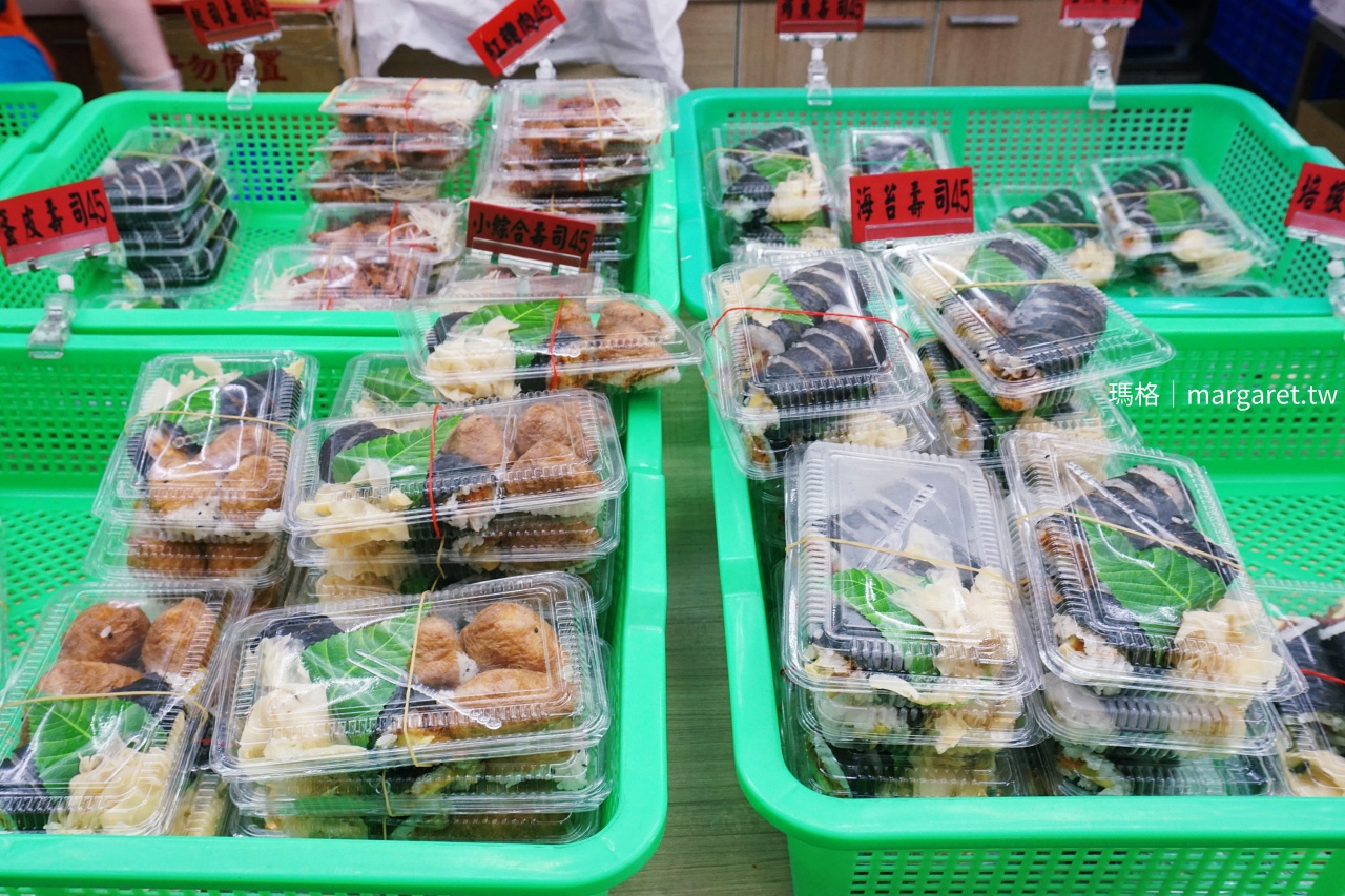 新北鶯歌阿婆壽司 外帶區餐盒陳列快速補貨客人買了就走