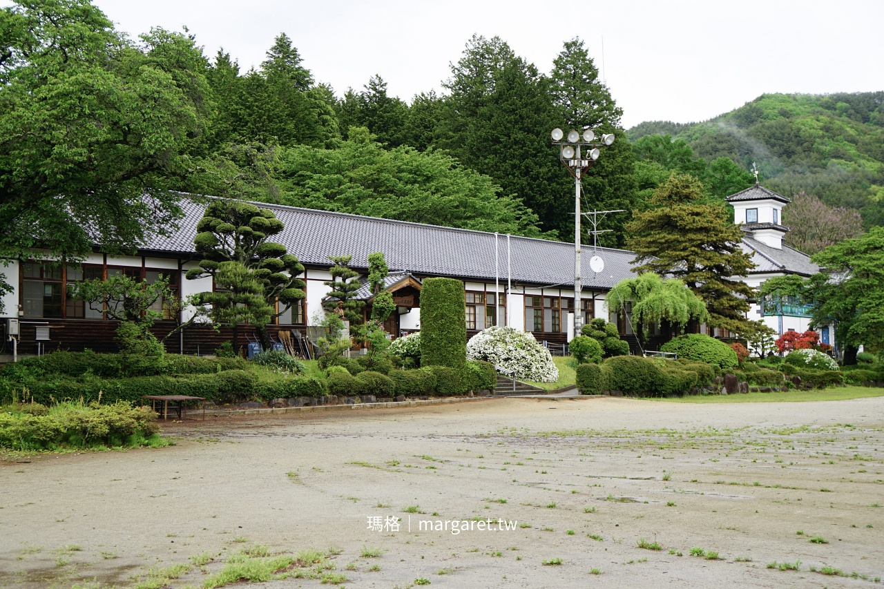 清里明治學校咖啡館全景，津金三代校舎ふれあいの里。