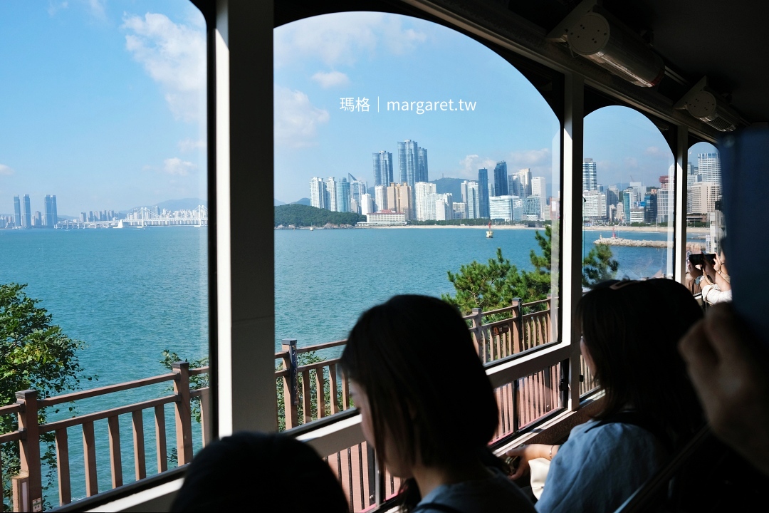 海雲台藍線公園海岸列車。釜山海景第一排｜可愛的天空膠囊列車