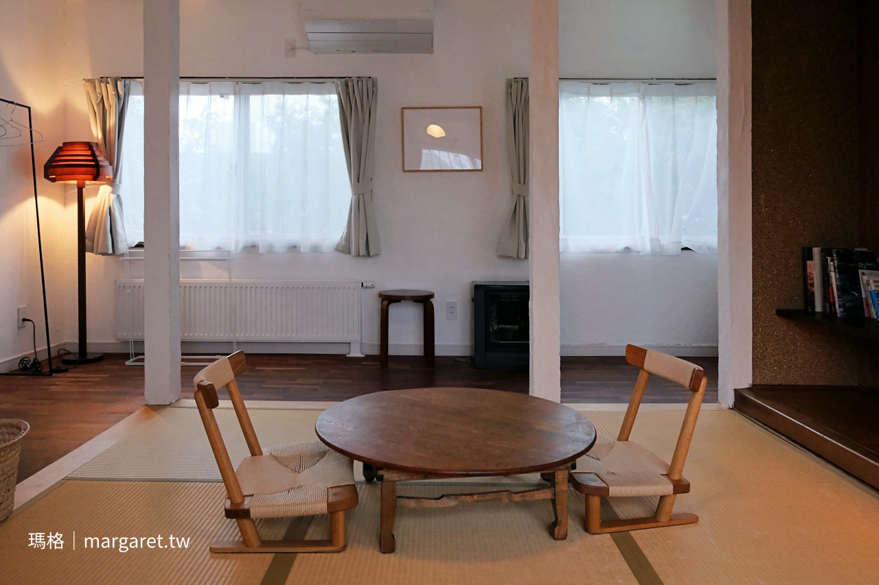 北海道白老町 haku hostel家庭房矮圓桌與紙燈
