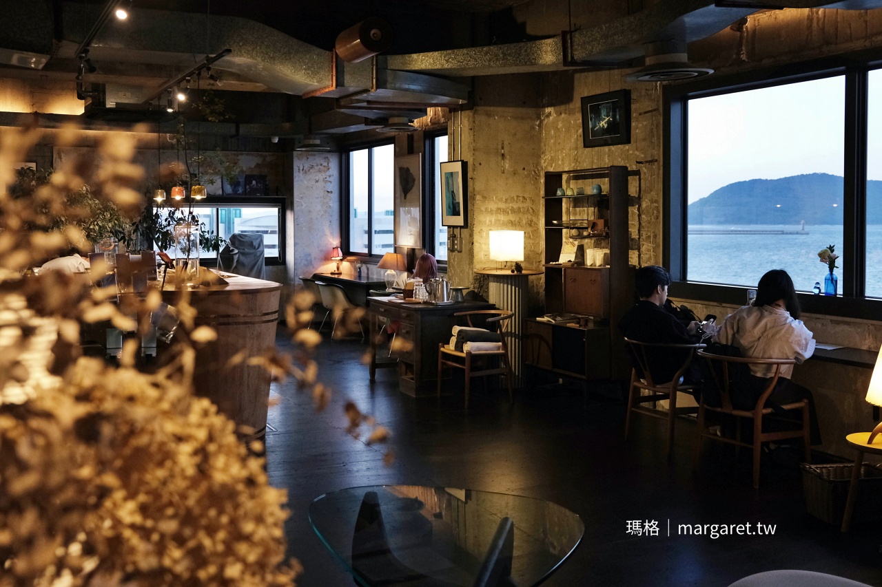 Salon Blue。與瀨戶內海相約喝一杯｜北濱Alley藝術角落