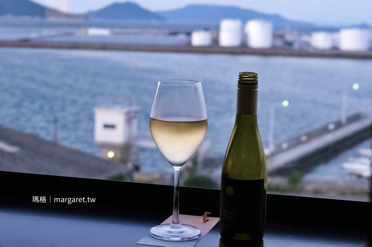 Salon Blue。與瀨戶內海相約喝一杯｜北濱Alley藝術角落