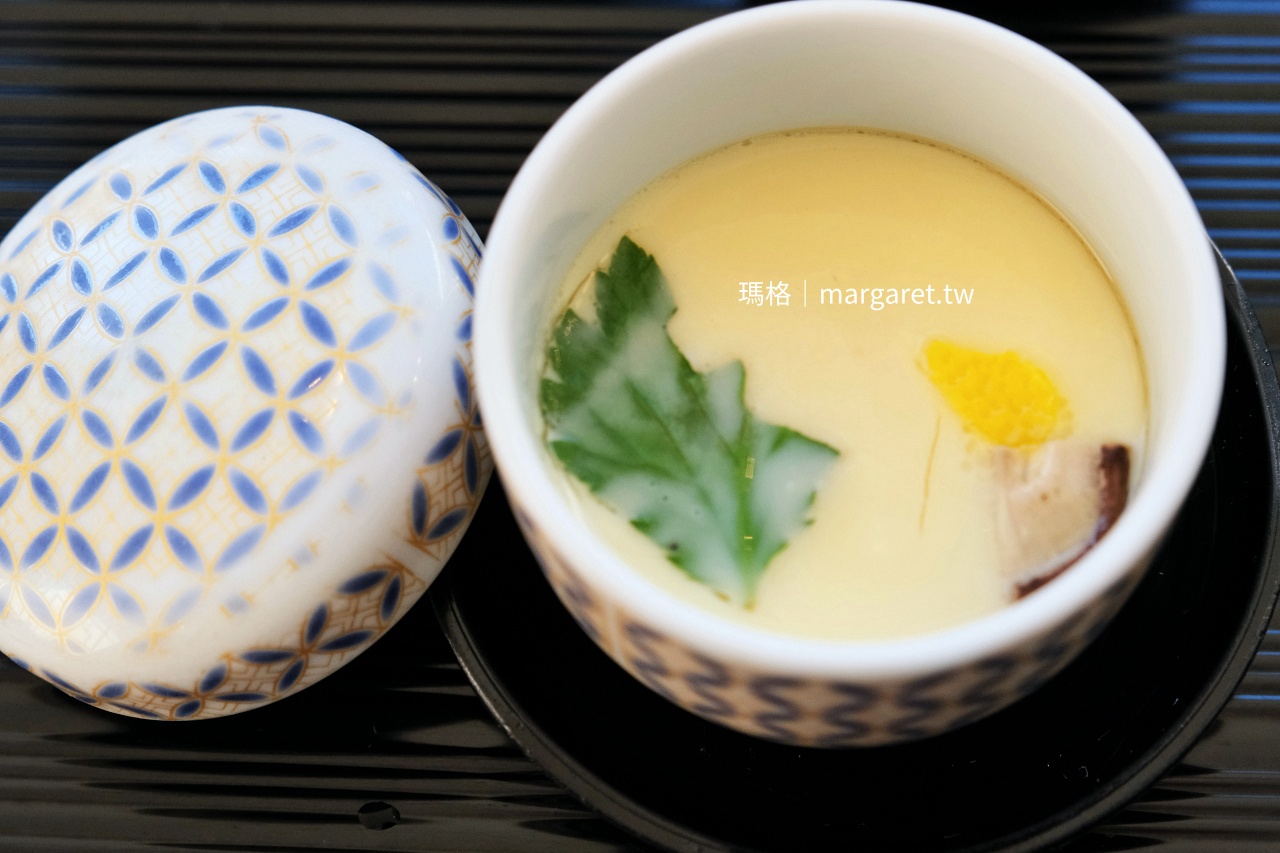 一扇日本料理壓花般雅緻的茶碗蒸