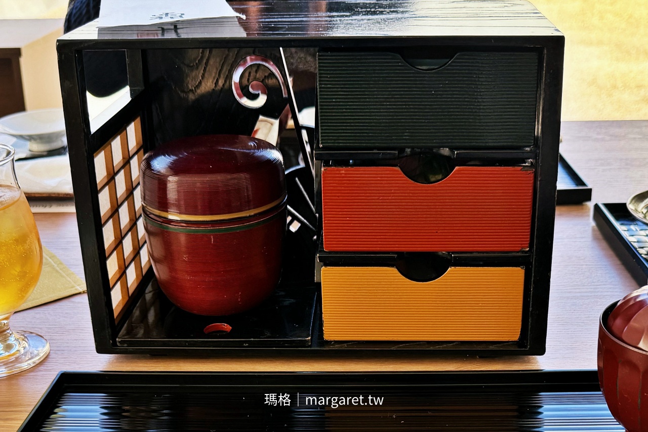 一扇日本料理旬彩便當吉野棚木箱盛裝