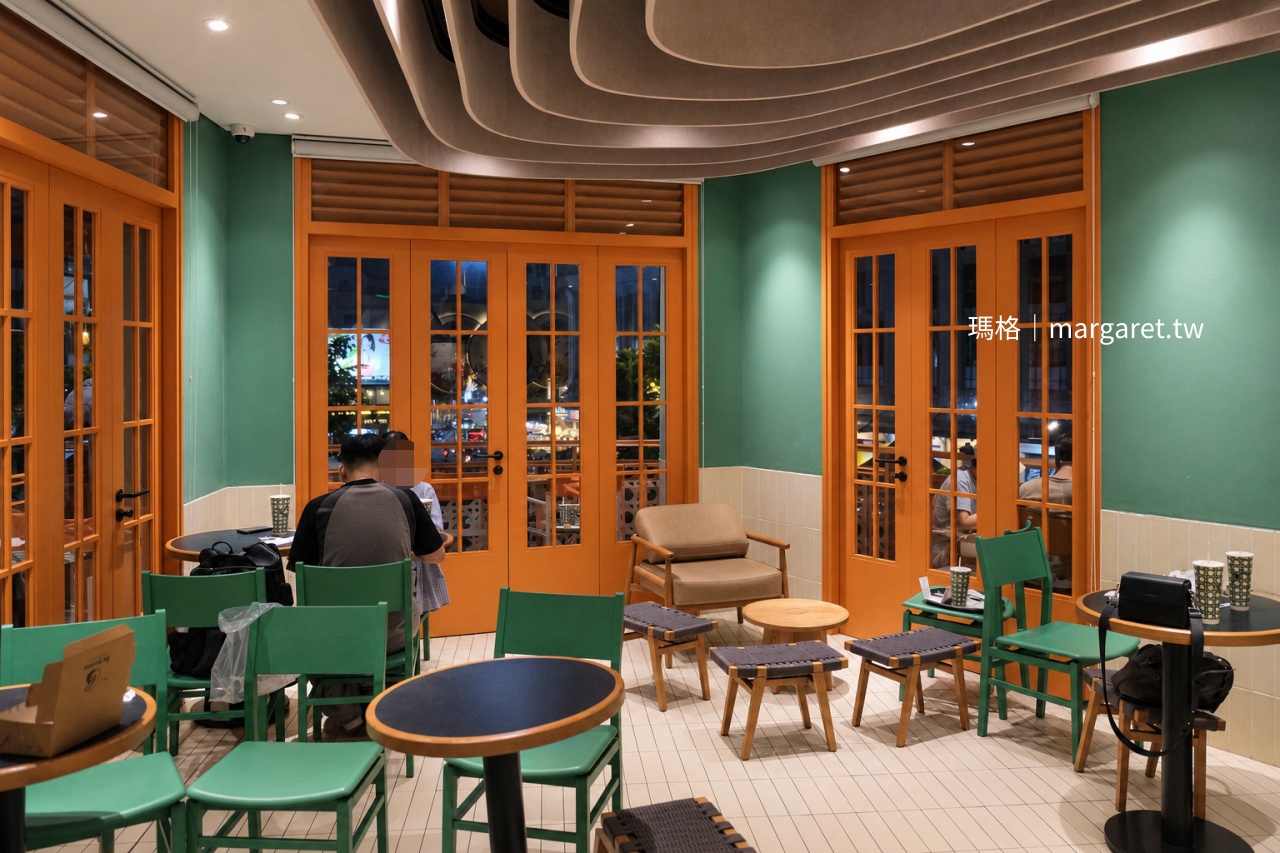 Phúc Long Hàng Điếu 河內旗艦店店內空間