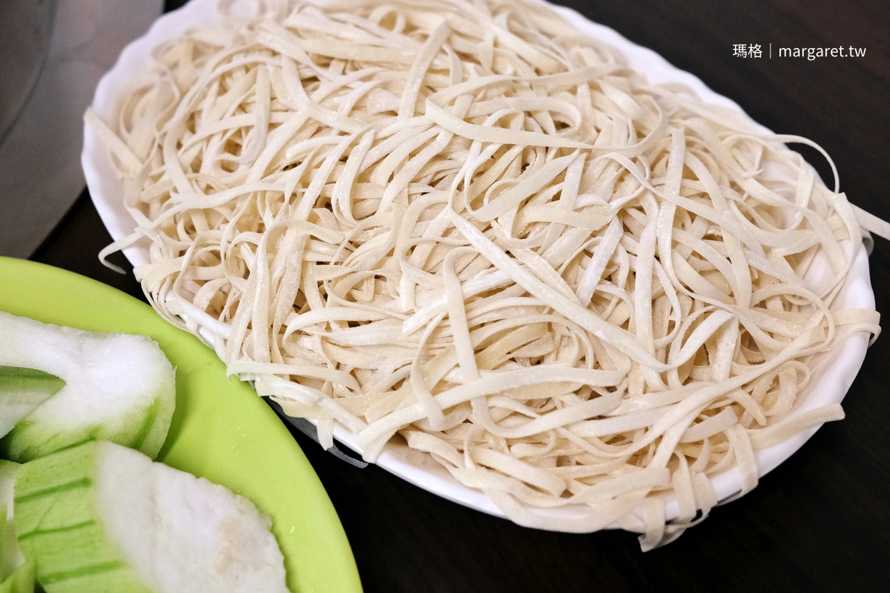 隆賓汕頭火鍋。屏東夜市飄香一甲子｜網推沙茶醬加花生醬才對味真的嗎？