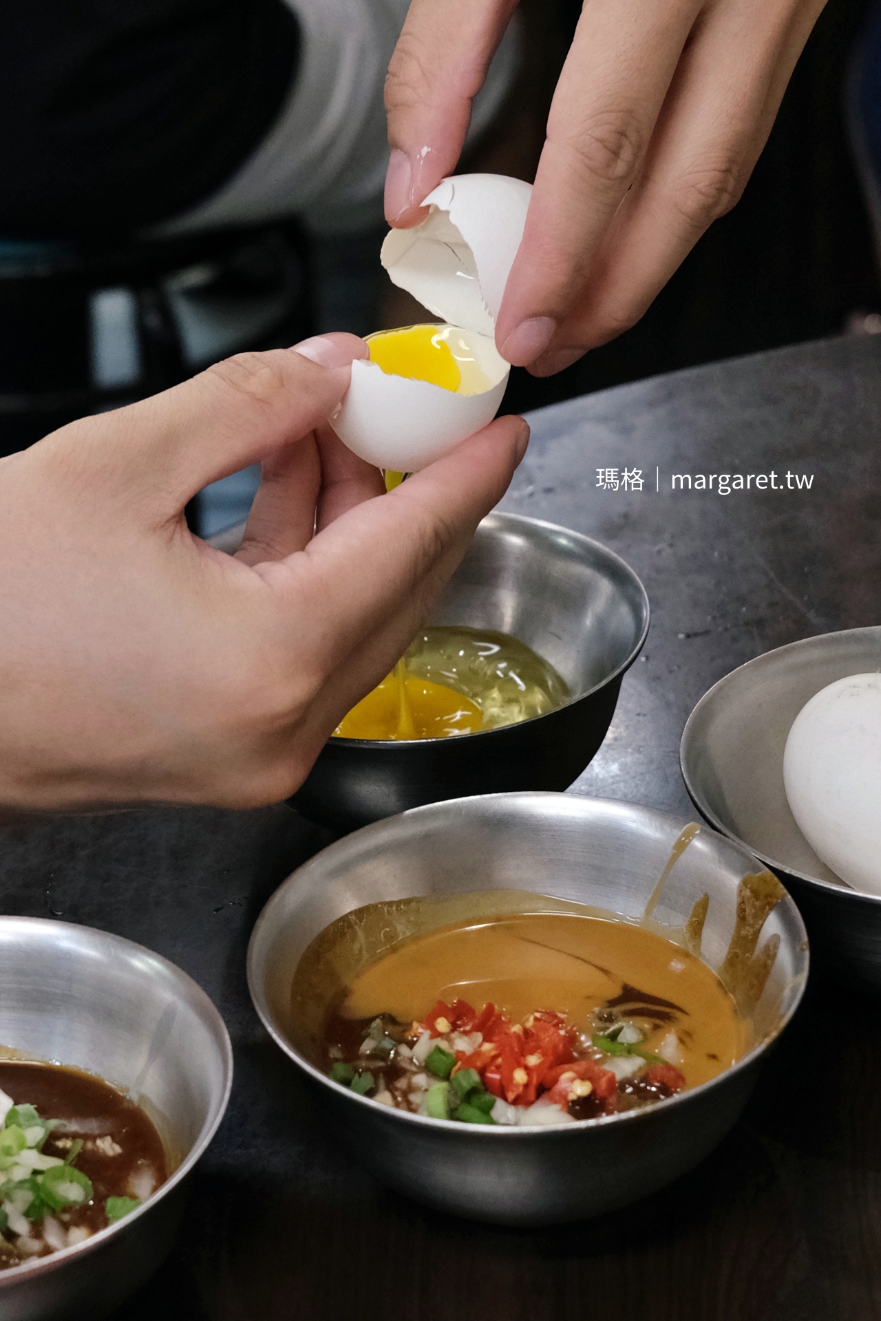 隆賓汕頭火鍋。屏東夜市飄香一甲子｜網推沙茶醬加花生醬才對味真的嗎？