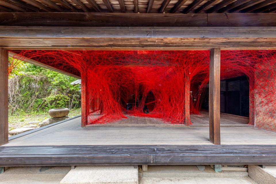 塩田千春。Memory of Lines 線的記憶｜瀨戶內國際藝術祭