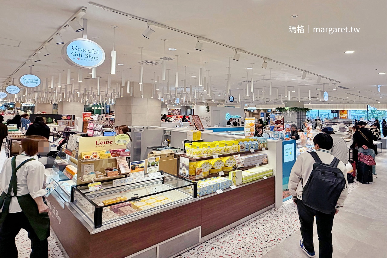 TAKAMATSU ORNE店舖走廊 伴手禮特產陳列