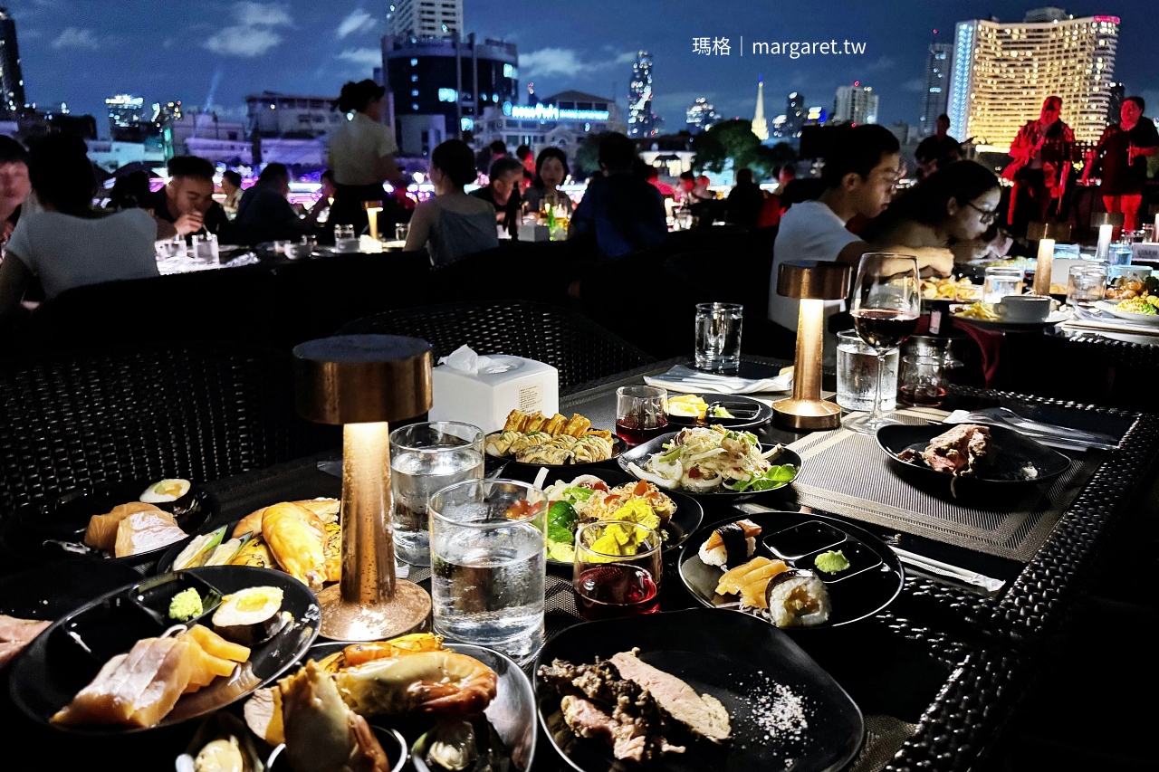 Opulence豪華郵輪頂層觀景區，美酒佳餚、樂團表演。