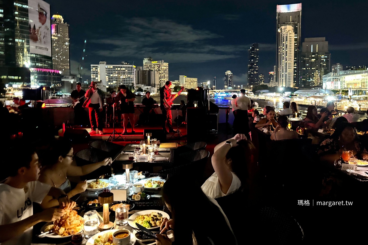 Opulence豪華郵輪頂層觀景區派對表演。