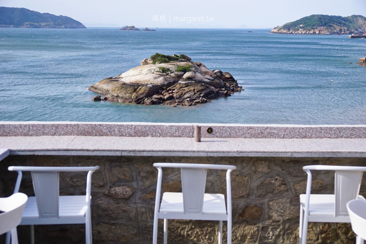 家適咖啡民宿。芹壁花漾小徑｜可直視龜島的海景露天席