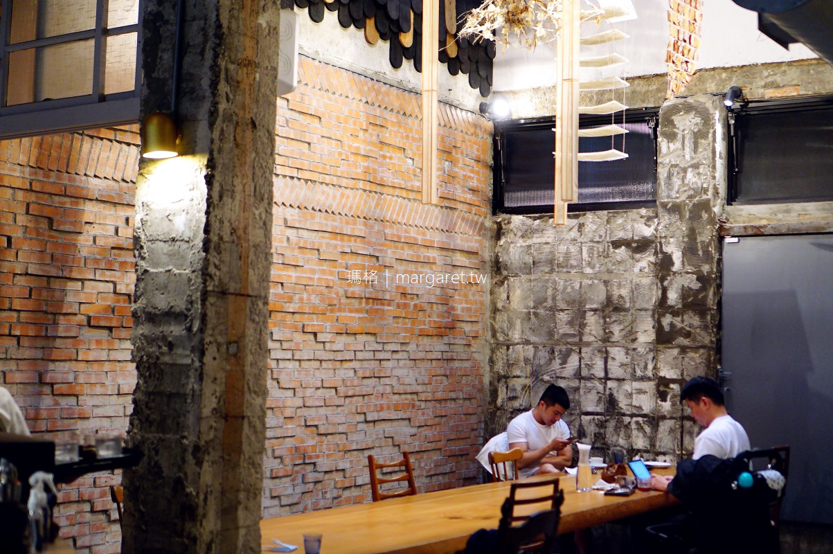 Simple Kaffa 興波咖啡旗艦店。世界冠軍濾掛式咖啡宅配到府｜世界50間最棒咖啡館第一名在台北