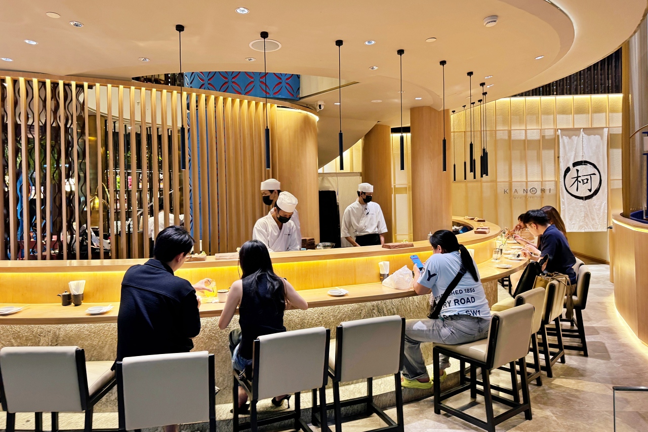 ICONSIAM 暹羅天地。昭披耶河畔的曼谷時尚地標｜購物、美食與夜景交織