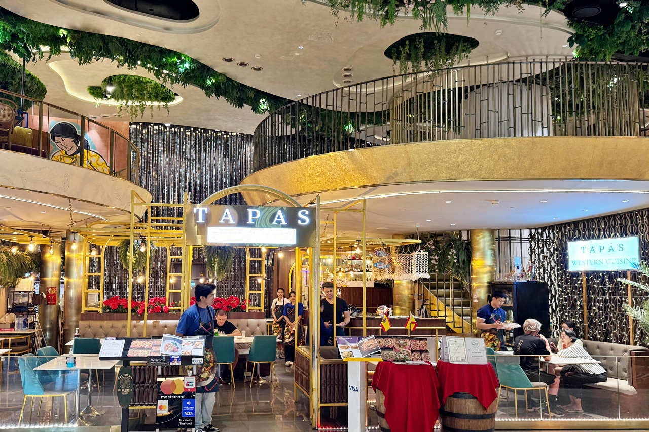 ICONSIAM 暹羅天地。昭披耶河畔的曼谷時尚地標｜購物、美食與夜景交織