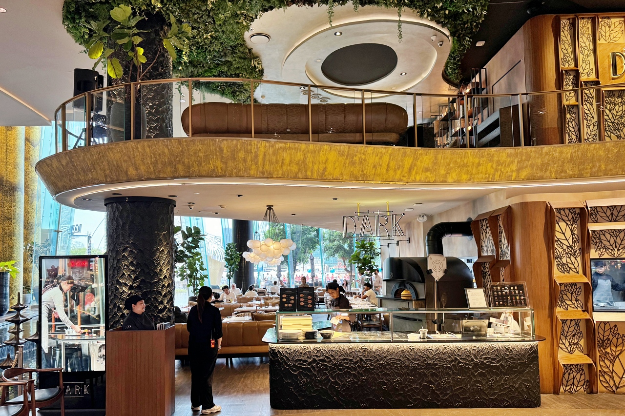 ICONSIAM 暹羅天地。昭披耶河畔的曼谷時尚地標｜購物、美食與夜景交織