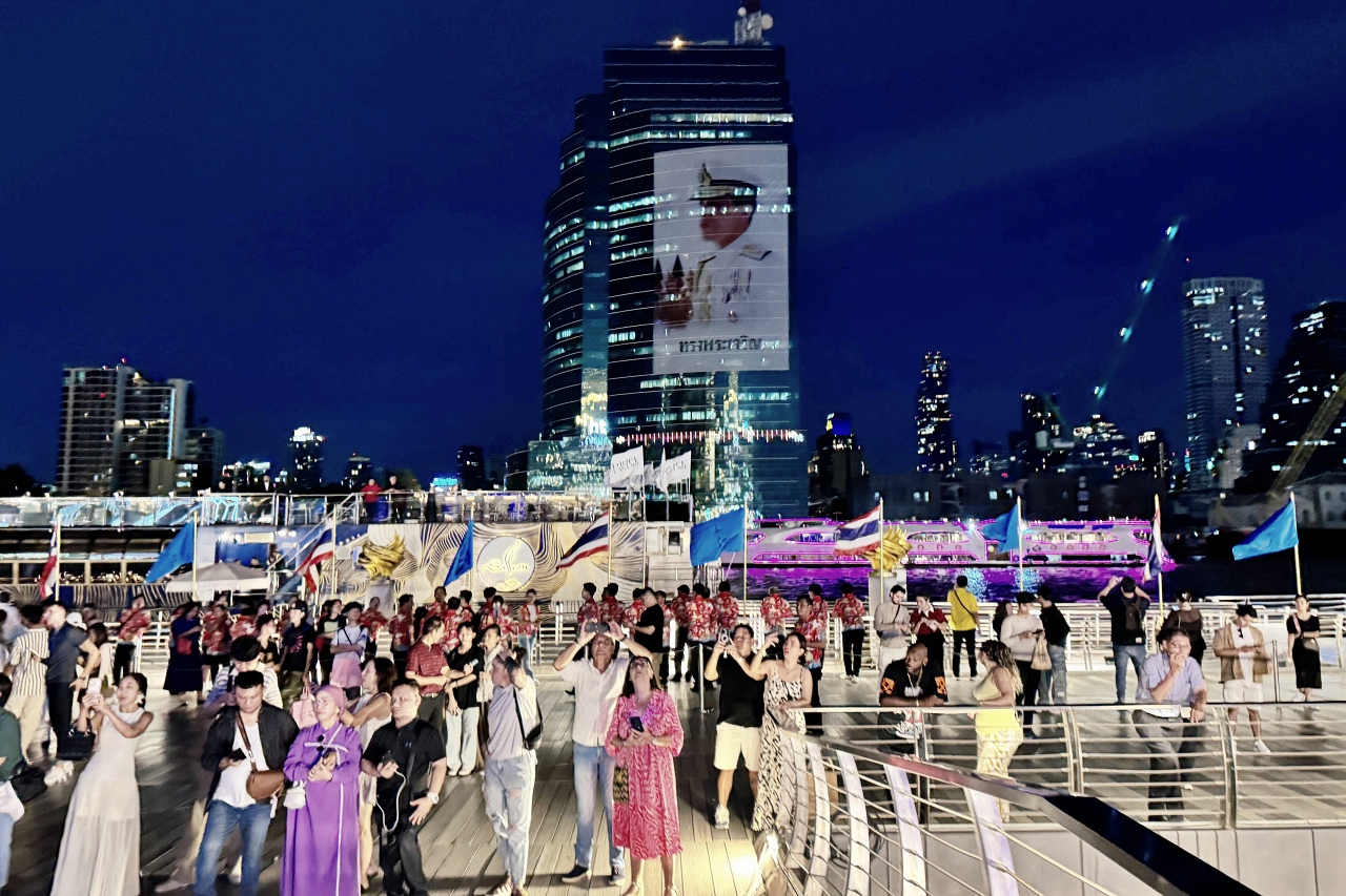 ICONSIAM 暹羅天地。昭披耶河畔的曼谷時尚地標｜購物、美食與夜景交織