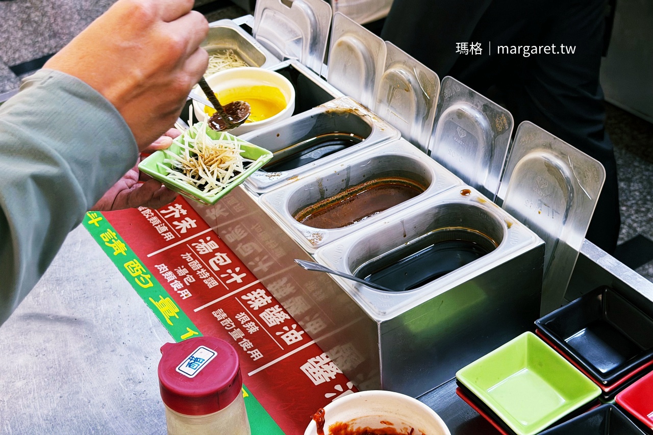 聯盈發點心專門店 自助醬料檯 醬油辣椒醬
