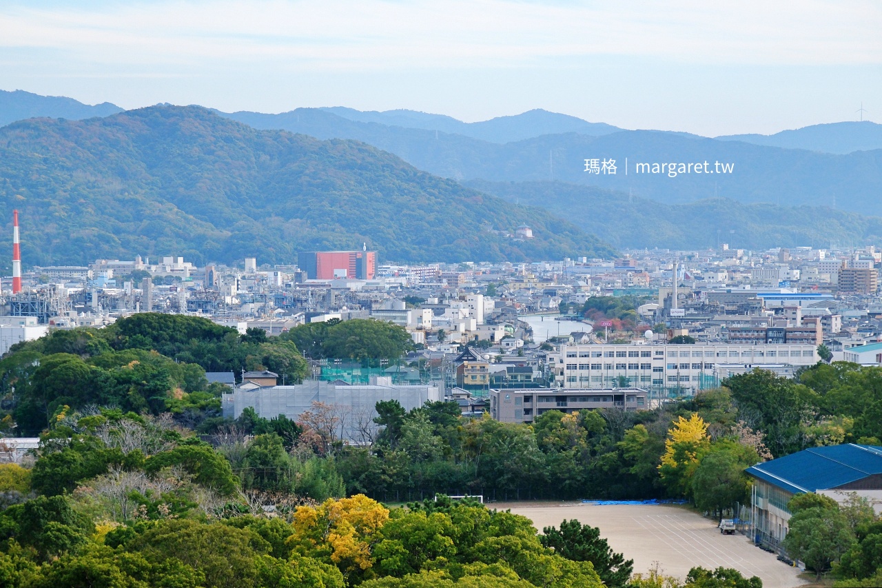 和歌山城。西之丸庭園浪漫紅葉季｜日本百名城、三大連立式平山城之一