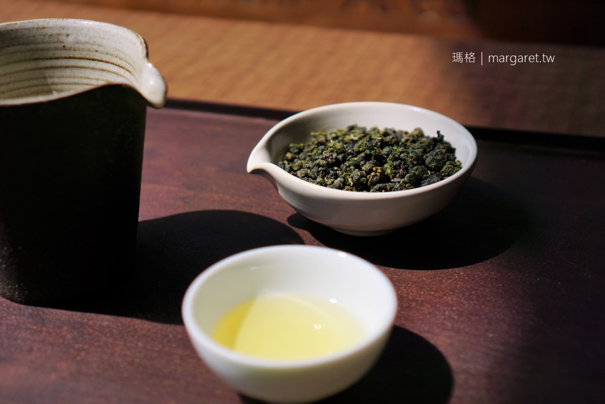 茶田35號。櫻花樹下的浪漫茶席｜阿里山植物園的隱世高山茶