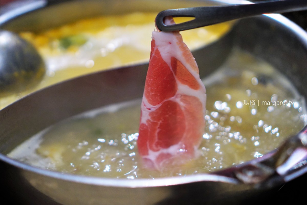 東雛菊風味鍋物。台北公館創意火鍋｜視覺系湯頭用餐充滿儀式感