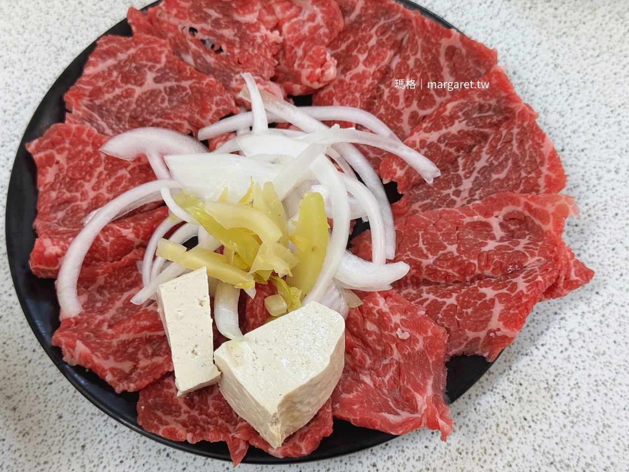 佳家汕頭火鍋店。屏東夜市三大沙茶爐之一｜與「新園」相比如何？