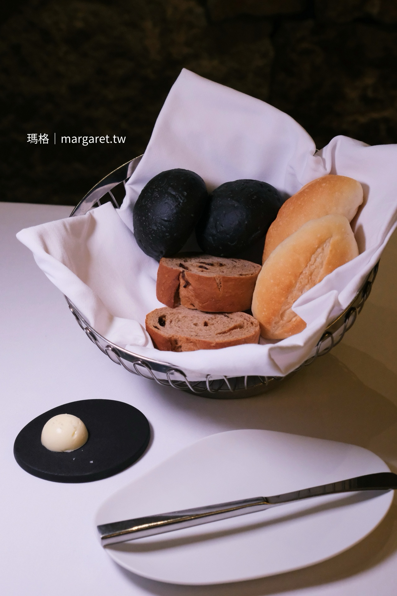 C'est Bon歐陸餐廳 三款餐前麵包擺盤