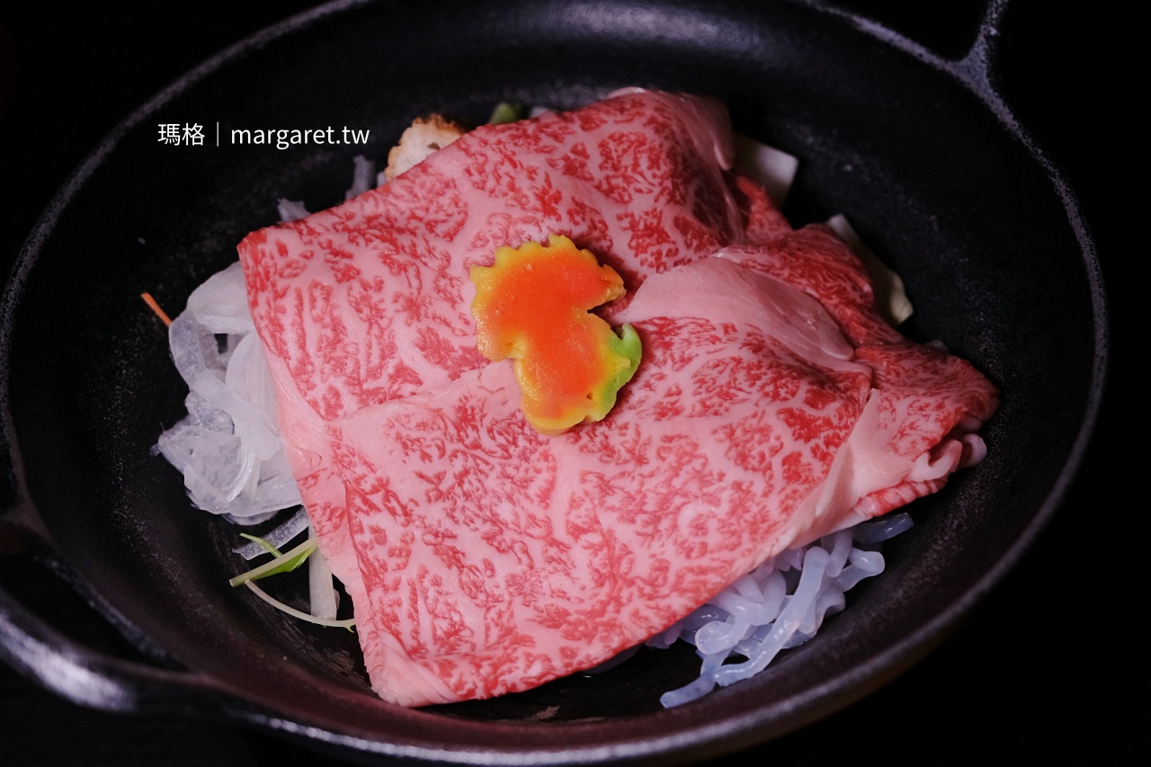 山形古窯山形牛壽喜燒鍋 洋蔥豆腐與牛肉